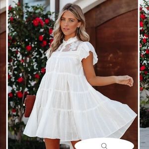 NWT WHITE VICI DRESS SIZE XS